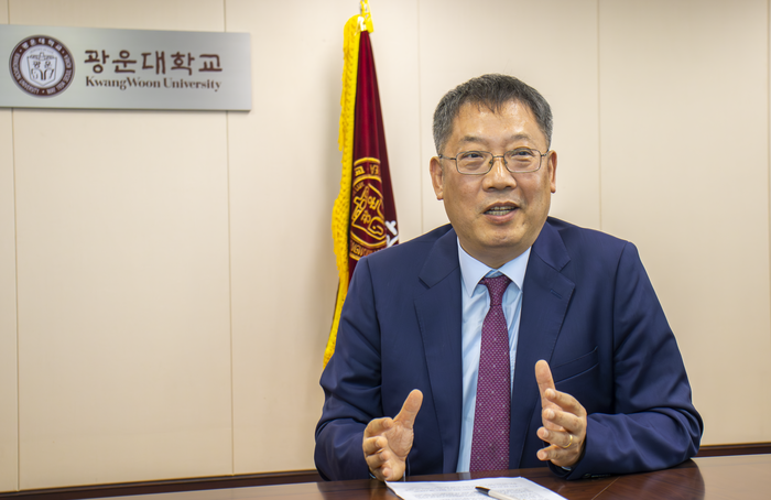 [전자신문] 윤도영 총장, “AI로 인간 품격 높이는 대학, AX 혁신 본질”