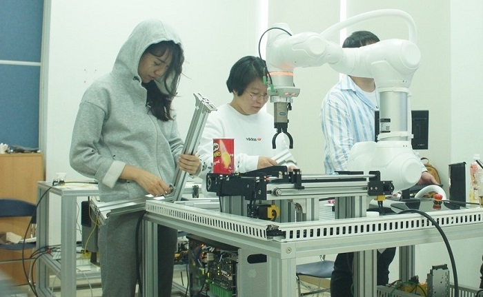 “협동로봇 전문가 양성한다” 혁신인재양성사업단 현판식 개최 