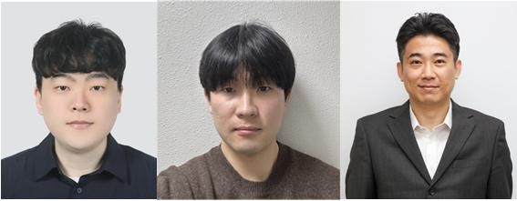 (From left) Park Sang-Jun (Integrated Master’s and Ph.D. Program), Park Sae-Ryong (Integrated Master’s and Ph.D. Program), Professor Ha Tae-Jun
 
