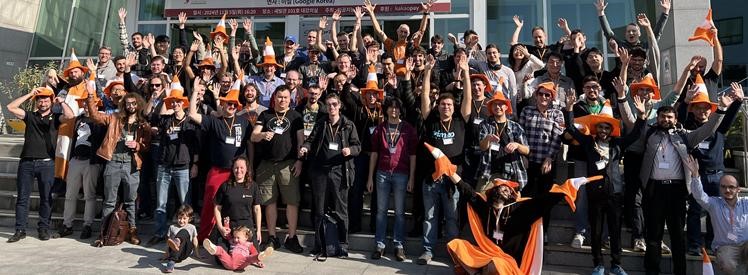 During Video Dev Days, which was attended by approximately 100 participants, active communication and interaction took place among attendees. 