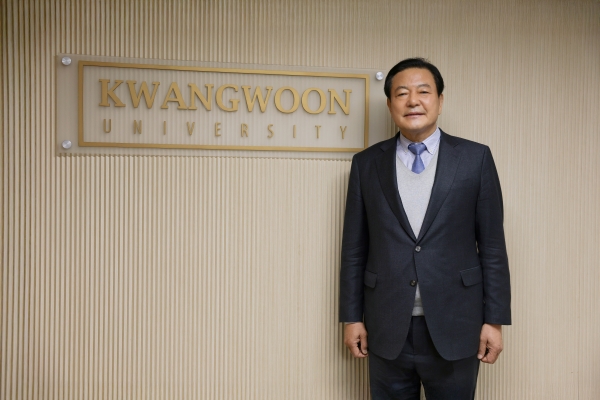 아덴만 작전 이끈 영웅, 황기철 석좌교수
“사명감과 전문성, 그리고 윤리적 감수성이 방산 인재의 핵심”